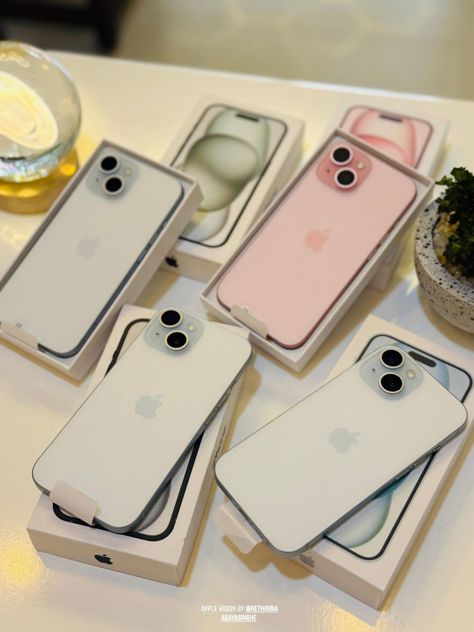 Showcase Device 1